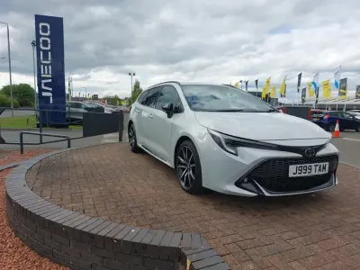 Używany Toyota Corolla Sport 140 KM (102 kW) 2023 Szary Kombi