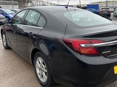 Used Vauxhall Insignia Design Edition 140 HP (102 kW) 2015 Carbon black Hatchback