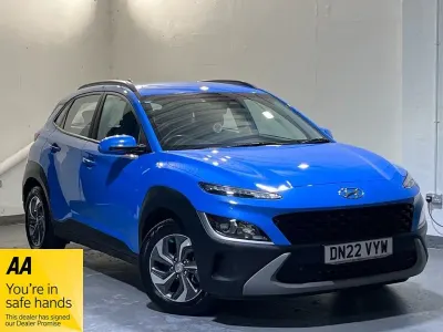 Używany Hyundai Kona SE 141 KM (103 kW) 2022 Niebieski SUV