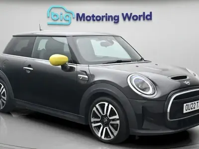 Used Mini Cooper Level 2 135 kW (184 HP) 2022 Black Hatchback