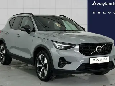 Used Volvo XC40 Plus 161 HP (118 kW) 2025 Grey SUV