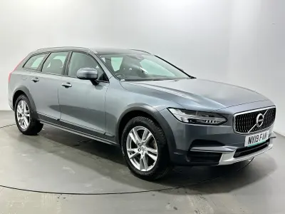 Used Volvo V90 CC 250 HP (183 kW) 2019 Grey Estate