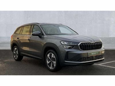 Grey New 2025 Skoda Kodiaq SE SUV | £33,390 (Fair price)
