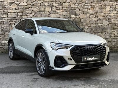 Begagnad Audi Q3 Black Edition 2024 Silver SUV