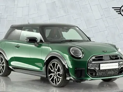 Used Mini Cooper Hatch 113 kW (154 HP) 2026 Green Hatchback