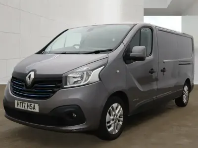 Used Renault Trafic 2017 Grey MPV