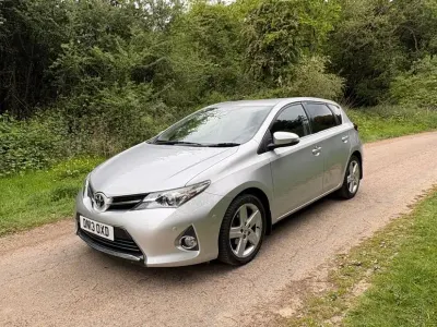 Used Toyota Auris