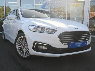 Used Ford Mondeo Titanium 150 HP (110 kW) 2019 White Estate