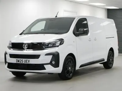 Neu Vauxhall Vivaro 120 PS (88 kW) 2025 Weiß Van / Kleinbus