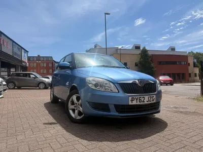Used Skoda Fabia SE 68 HP (50 kW) 2013 Blue Hatchback