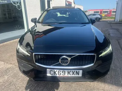 Used Volvo V60 Momentum 246 HP (180 kW) 2019 Black Estate