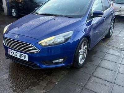 Used Ford Focus Zetec 125 HP (91 kW) 2017 Blue Hatchback