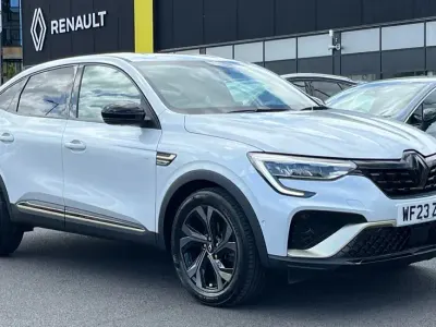 Usado Renault Arkana Engineered 142 CV (104 kW) 2023 Blanco SUV