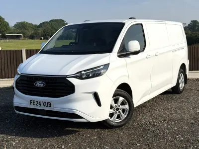 Used Ford Transit Custom Limited 170 HP (125 kW) 2024 White Van