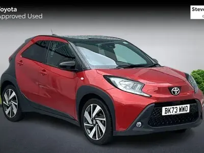 Used Toyota Aygo X 72 HP (52 kW) 2023 Red SUV
