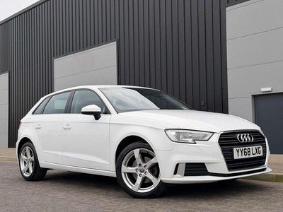 Used Audi A3 Sportback Sport 150 HP (110 kW) 2018 White Hatchback