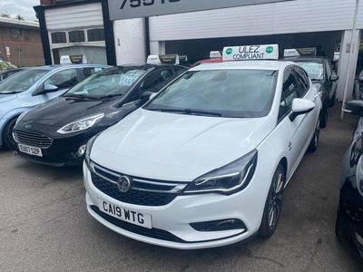 Second-hand Vauxhall Astra 2019 Alb Hatchback