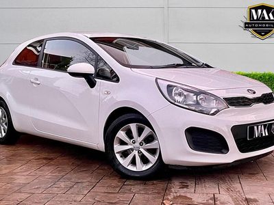 White Used 2014 Kia Rio Hatchback | £3,990 (Good price)