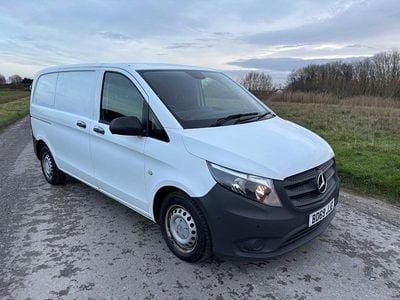 White Used 2019 Mercedes Vito Van | £10,995 (Good price)