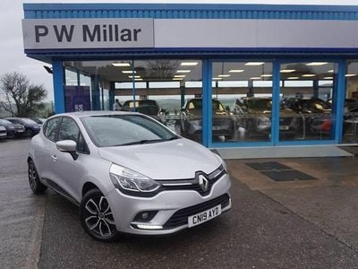 Mercury silver Used 2025 Renault Clio V Play Hatchback | £7,299 (Super price)