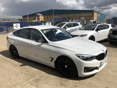 Used BMW 318 Sport Line 140 HP (102 kW) 2014 White Hatchback