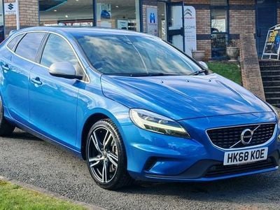 Used Volvo V40 R-Design 2019 Blue Hatchback