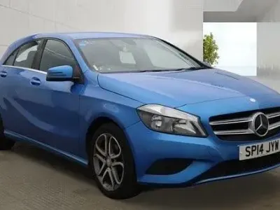 Used Mercedes A180 2014 Blue Hatchback