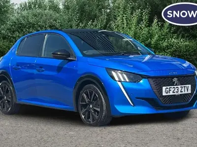Used Peugeot 208 GT 102 HP (75 kW) 2023 Blue Hatchback