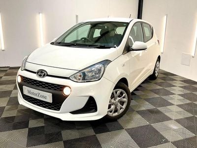 Used Hyundai i10 SE 67 HP (49 kW) 2019 White Hatchback