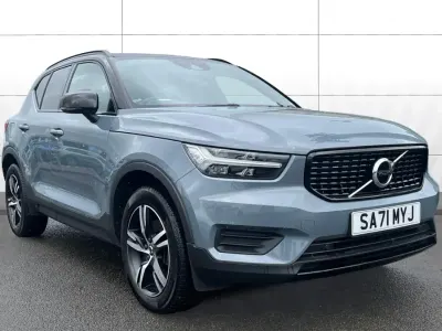 Used Volvo XC40 R-Design 197 HP (144 kW) 2021 SUV