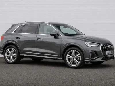 Begagnad Audi Q3 S-Line 150 HK (110 kW) 2021 Grå SUV
