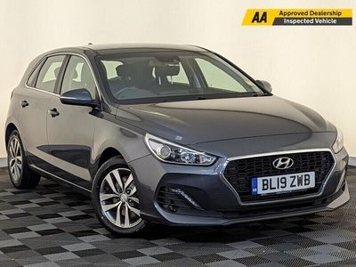 used Hyundai i30 1.6 CRDi Blue Drive SE Nav Euro 6 (s/s) 5dr REVERSING CAMERA AIR CON Hatchback