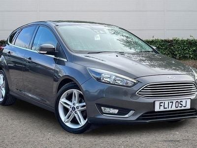 Used Ford Focus Titanium 125 HP (91 kW) 2017 Grey Hatchback