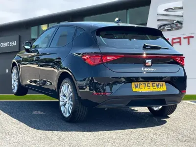Used Seat Leon SE Dynamic 272 HP (200 kW) 2026 Black Hatchback