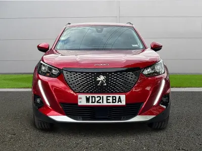Używany Peugeot 2008 Allure Premium 2021 Czerwony SUV