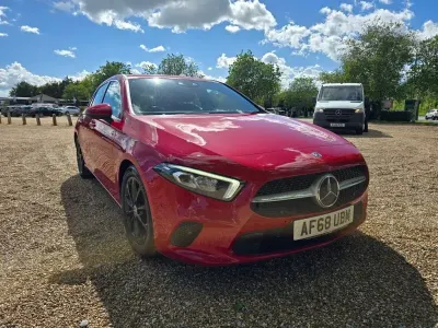 Used Mercedes A180 Executive 116 HP (85 kW) 2018 Red Hatchback