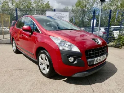 Used Peugeot 3008 Active 112 HP (82 kW) 2012 Red Estate