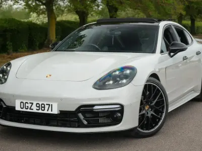 Usado Porsche Panamera 2018 Gris Utilitario