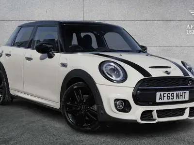 Used Mini Cooper S Hatch 192 HP (141 kW) 2019 White Hatchback