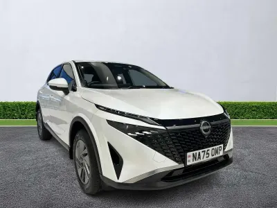 Used Nissan Qashqai Acenta Premium 2025 White SUV