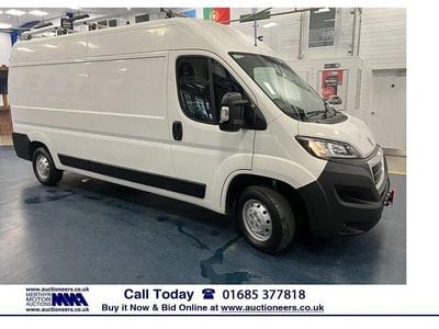 Used Peugeot Boxer 130 HP (95 kW) 2018 White Van