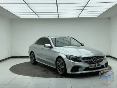 Używany Mercedes C220 AMG Line Premium 194 KM (142 kW) 2019 Srebrny Sedan/Limuzyna