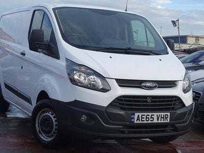 White Used 2015 Ford Transit Custom | £5,995 (Super price)