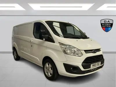 Usado Ford Transit Custom Limited 125 HP (91 kW) 2015 Branco Van