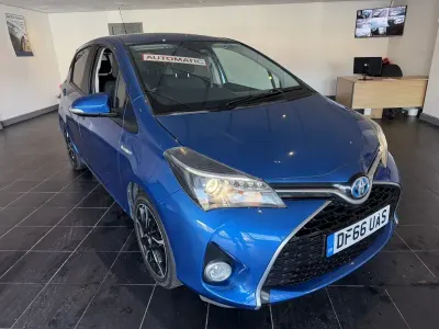 Second-hand Toyota Yaris Hybrid Design 2016 Albastru Hatchback