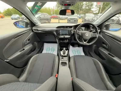 Używany Vauxhall Corsa-e Elite 98 kW (134 KM) 2021 Niebieski Hatchback