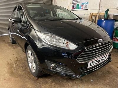 Black Used 2016 Ford Fiesta Zetec Hatchback | £4,995 (Good price)