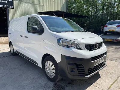 Used Peugeot Expert 2019 White Van
