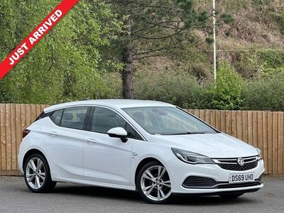 Used Vauxhall Astra SRi 150 HP (110 kW) 2019 White Hatchback