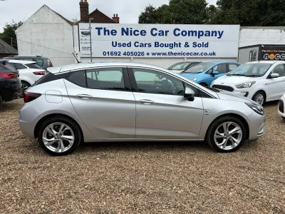 Used Vauxhall Astra SRi 150 HP (110 kW) 2019 Silver Hatchback